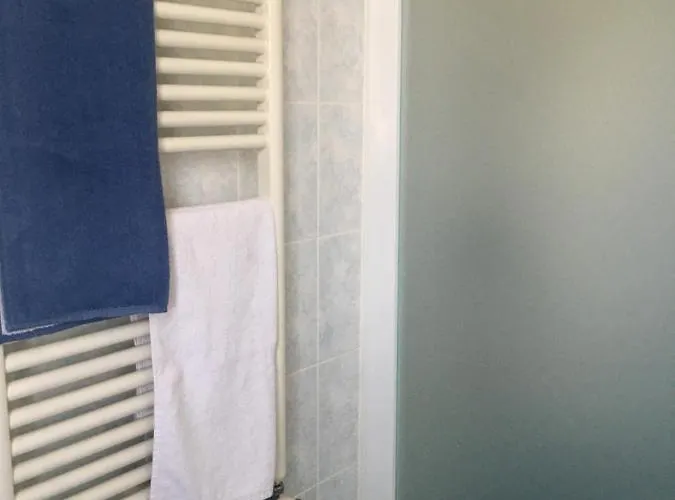 Elena Apartman Garda